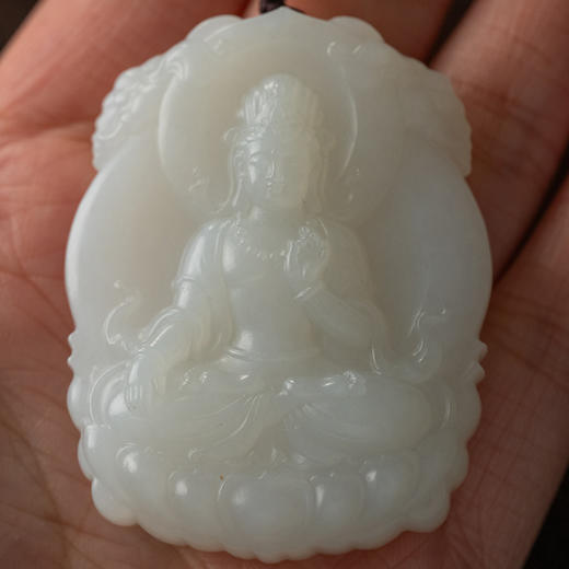 和田玉籽料雕观音挂饰 商品图2