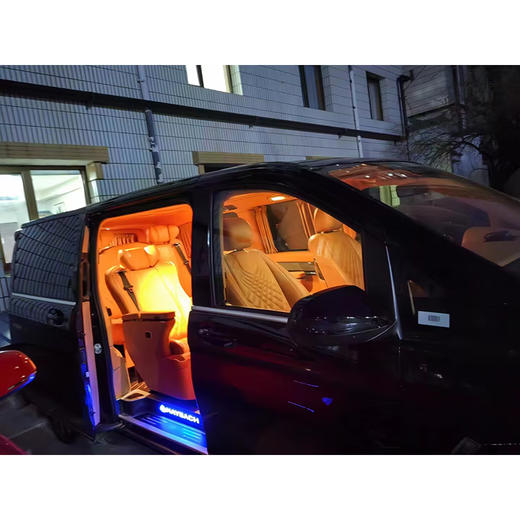 奔驰 威霆 2.0T 精英版 7座【长租-北京】 商品图2