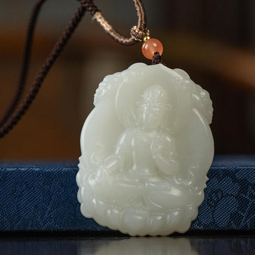 和田玉籽料雕观音挂饰 商品图0