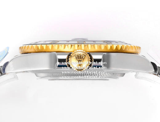 『皮蛋圈➕正品original原版开模』clean厂 c厂 116713格林尼治gmt间金陶瓷圈字体细节对比，12点位三角部分，顶角，以及底角部分，尖角位置全部做圆角处理与原装达到一致❕❕❕ 商品图6