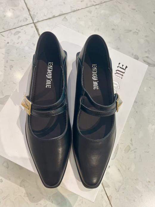 【门店同款】ENJOY春季简约侧边三角金属单鞋 155761867 商品图1