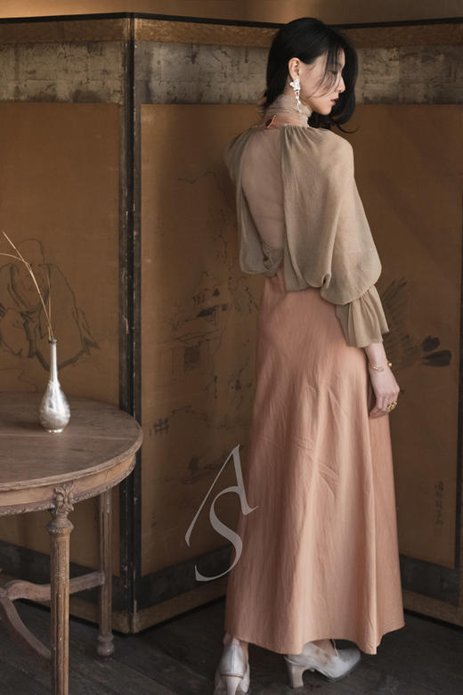 Phaedo 淡粉色花苞纱袖露背连衣裙 商品图3