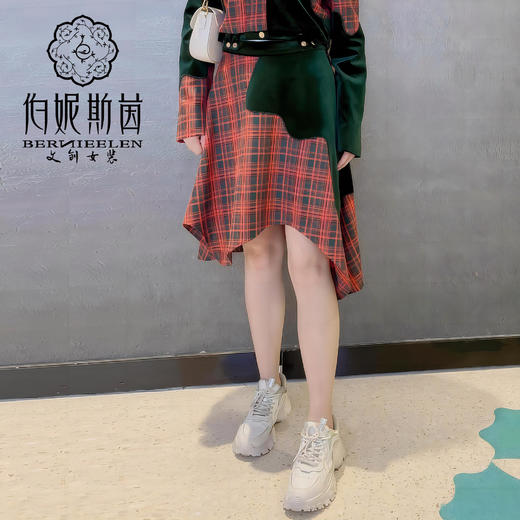 银朱色半裙LZ3B27 商品图0