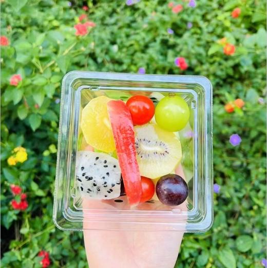 🥗🌸大珠小珠落玉盘😍缤纷甜蜜精选果切💜选用都是当季在售的新鲜好果子，全球美味鲜果尽入一方盘🥗连盒子都是千挑万选，给挑剔的你全方位的美妙体验💖😇😇😋 商品图2