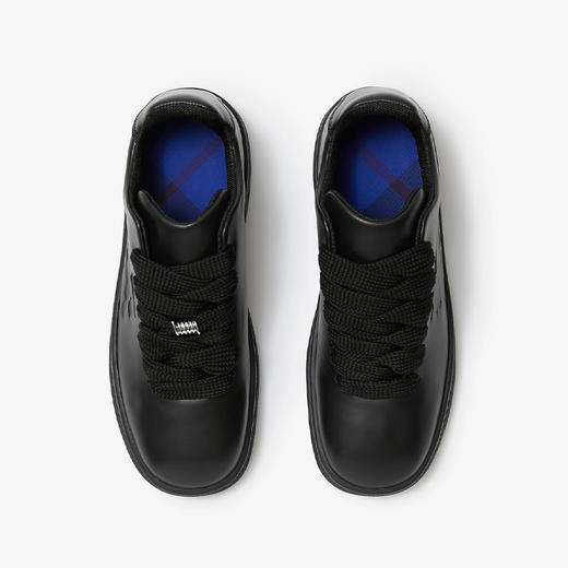 【一】BURBERRY 巴宝莉 男士马术骑士徽标压花皮革 Box 休闲运动鞋 黑色 8083325 A1189 商品图2