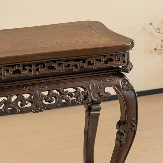 清 红木镶瘿木透雕螭龙纹三弯腿带托泥香几 商品图1