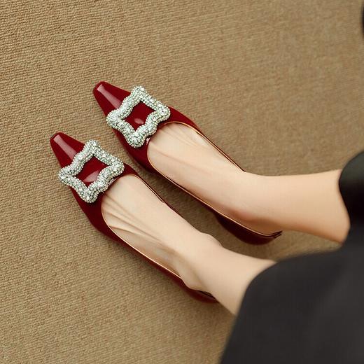 【预售5天】法式高跟鞋女细跟2024年新款春秋女鞋漆皮红色婚鞋小高跟水钻方扣单鞋DB&M5833 商品图1