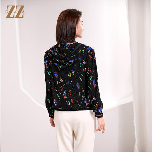 佐尔美春季新品上新 气质时尚连帽上衣外套女E21SY01 商品图4