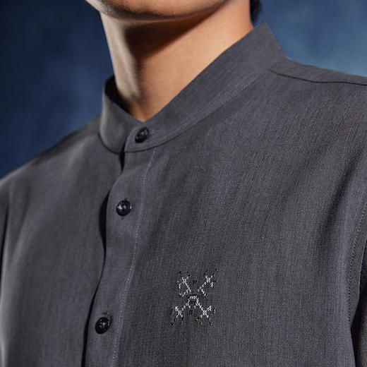 【非遗苗绣蝴蝶妈妈系列】柒牌短袖衬衫男夏季新款休闲立领衬衣薄	126A70160 商品图2