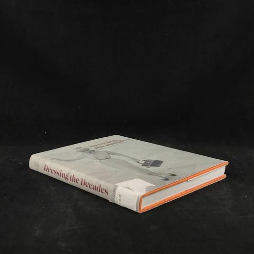 穿着几十年：二十世纪复古风格 75幅彩色91幅黑白插图 精装16开 商品图1