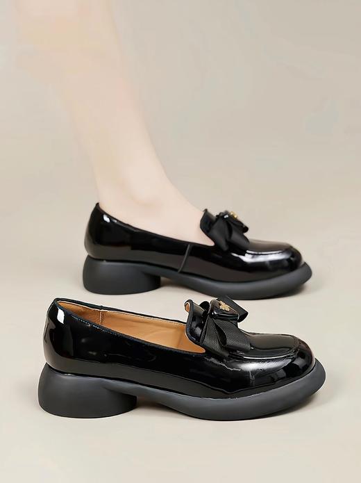 欧罗巴单鞋女新款春季小皮鞋百搭简约英伦风舒适复古防滑女鞋 商品图1