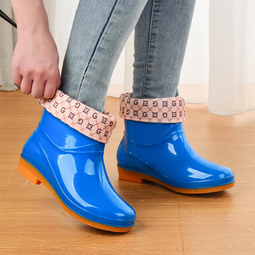 【时尚简约！魅力十足】雨鞋女低筒水鞋牛筋底雨靴保暖防滑套鞋短筒水靴劳保胶鞋，四季可穿，不同天气也能随心应对。 商品图1