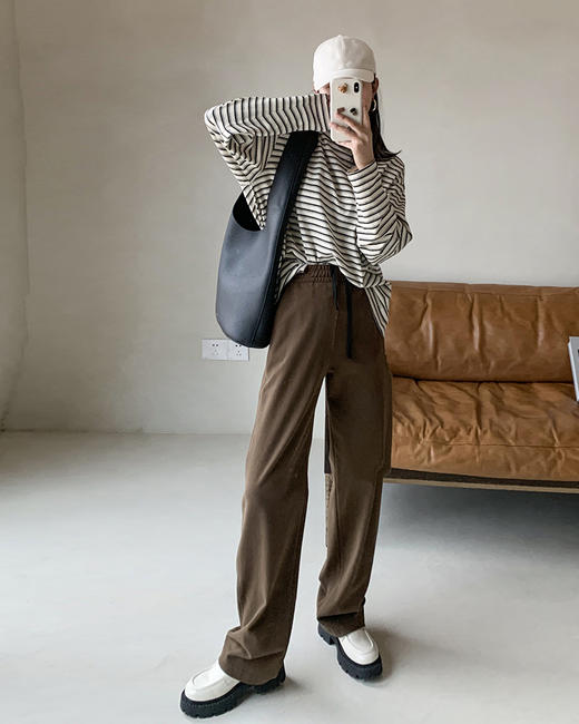 现货 THS 3.2-限时 艾克妮家 显腿长 简约直筒裤 纯棉磨毛休闲裤 2色 BJ3112 商品图3