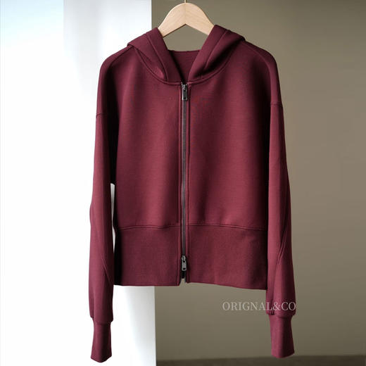 下单3-5天发货！ORIGNAL&CO车厘子红立体阔形空气感拉链连帽开衫/卫衣 380g云感空气层面料，哑光质感，显白显瘦显气质 商品图5