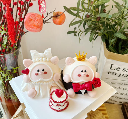lulu猪卡通造型蛋糕，提前5天以上预定 商品图0