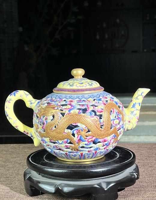 胭脂红黄地海水镂空云龙描金双层壶 商品图1