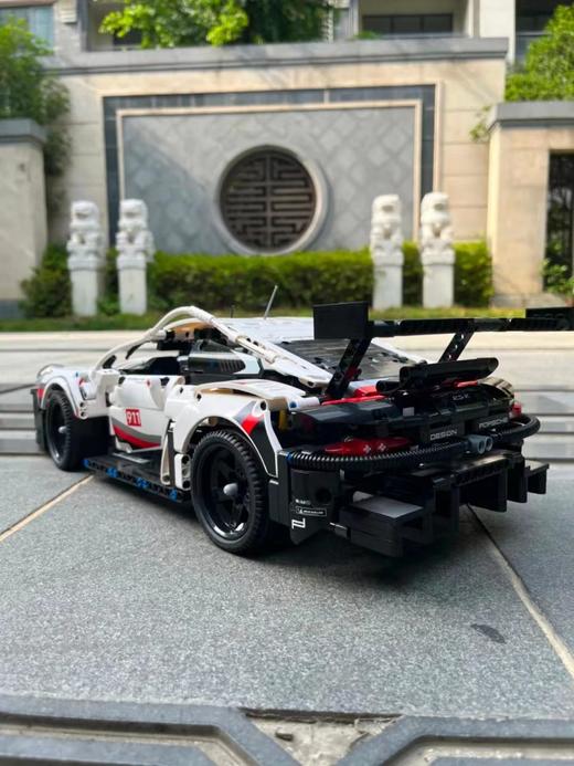 上上上硬货!【六一礼物】 管网售价1399大洋，保时捷911RSR赛车成人送礼收藏车模，大男孩心中的Dream Car！愿每个人都拥有一辆它 商品图4