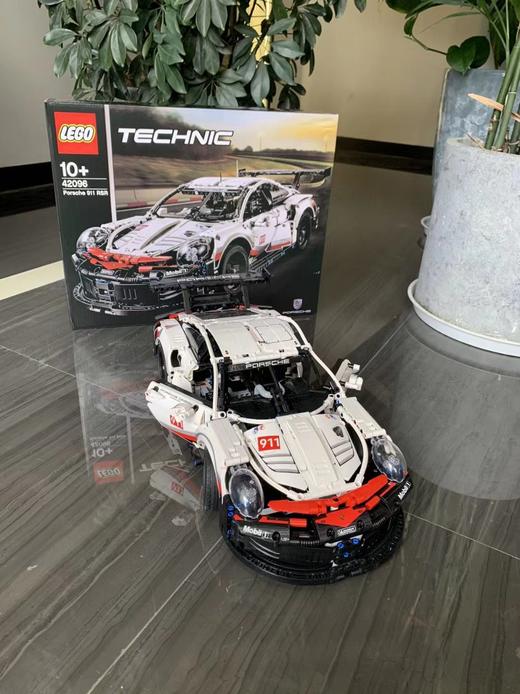 上上上硬货!【六一礼物】 管网售价1399大洋，保时捷911RSR赛车成人送礼收藏车模，大男孩心中的Dream Car！愿每个人都拥有一辆它 商品图3