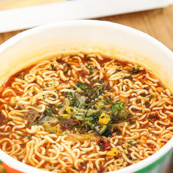 康师傅 方便面 大食桶香辣牛肉桶面143g*12 泡面整箱速食 方便食品 商品图4