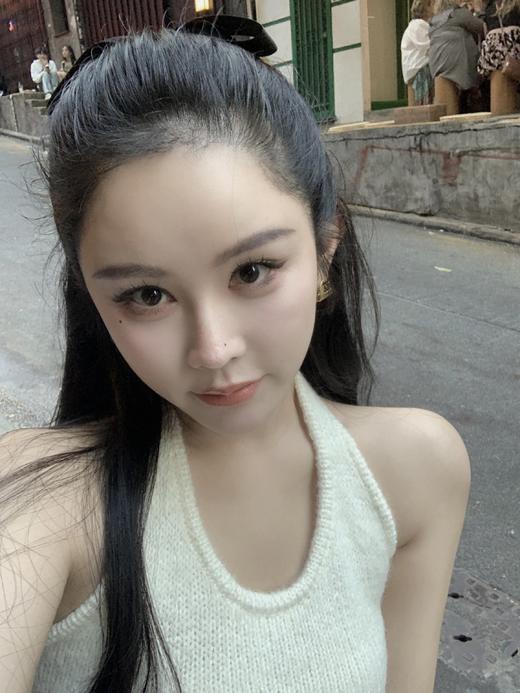 Read Nameless /白色羊驼绒挂脖背心+高级黑丝绒蝴蝶结裙裤 商品图9