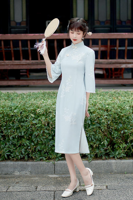 LXM8516 丝麻改良旗袍女2024夏新款复古中国风七分袖修身旗袍年轻款时尚 商品图2