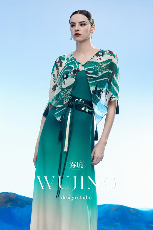 3204034 只此青绿 韩国进口水晶乔其纱进口纹理蜂窝缎连衣裙 雾境 商品图4