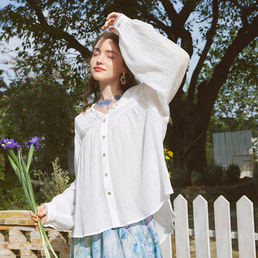 早春梵高文艺星环灵风2024春季新款法式风琴褶印花长袖衬衫女 商品图3