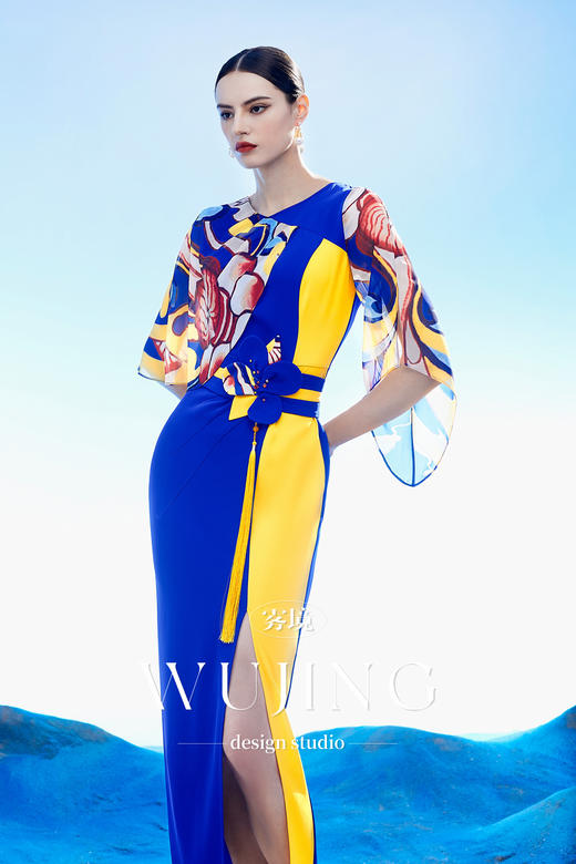 3204011 扶光莲雾 韩国进口水晶乔其纱进口纹理蜂窝缎连衣裙 雾境 商品图3