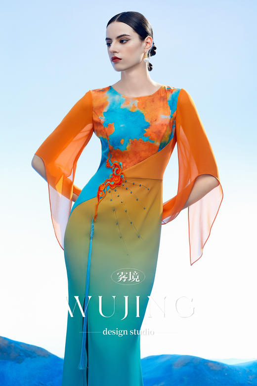 3204004 空桑秘境 韩国进口水晶乔其纱进口纹理蜂窝缎连衣裙 雾境 商品图0