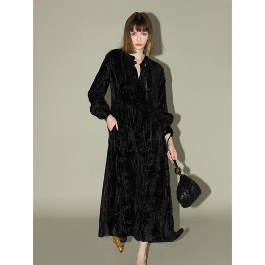 【有赞】COCOBELLA竹叶拓印国风丝绒连衣裙手缝盘扣压褶衬衫裙FR0002B 商品图0