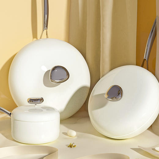 【应季好物】鹅卵石炒锅麦饭石不粘锅 (象牙白)28cm 商品图1