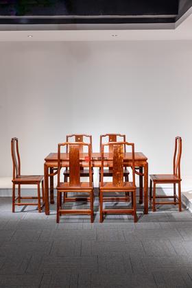 红桥红  家具严选  缅甸花梨(大果紫檀）  【138马蹄退霸王枨 方餐桌】