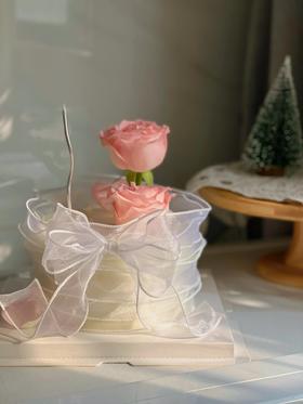 粉雪山玫瑰花蛋糕