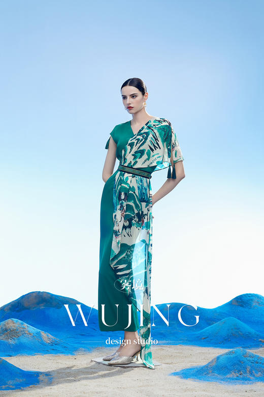 3204036 只此青绿 韩国进口水晶乔其纱进口纹理蜂窝缎连衣裙 雾境 商品图4