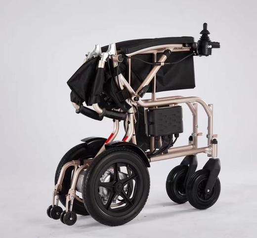 斯维弛轻便电动轮椅BAW03 商品图2