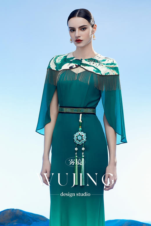 3204033 只此青绿 韩国进口水晶乔其纱进口纹理蜂窝缎连衣裙 雾境 商品图2