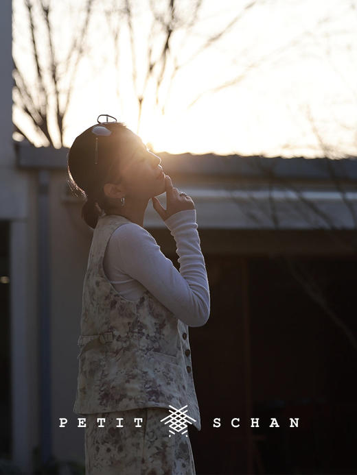 PETIT SCHAN小闪 CLO#206 flowers in fog 雾里看花 意大利进口立绒印花面料马甲 商品图4