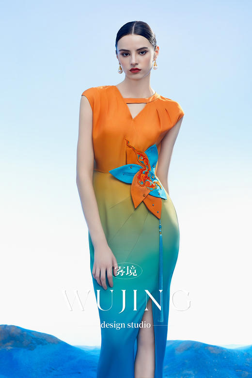 3204005 空桑秘境 韩国进口水晶乔其纱进口纹理蜂窝缎连衣裙 雾境 商品图2