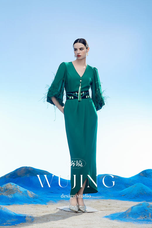 3204035 只此青绿 韩国进口水晶乔其纱进口纹理蜂窝缎连衣裙 雾境 商品图2