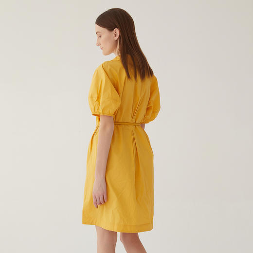 谜底连衣裙女2024夏款通勤风纯色宽松中长裙短袖配腰带246ML7029 商品图2