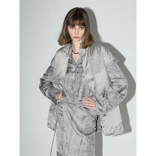 COCOBELLA新中式人丝提花炒色衬衫女丝光质感国风衬衣SR0028 商品图4