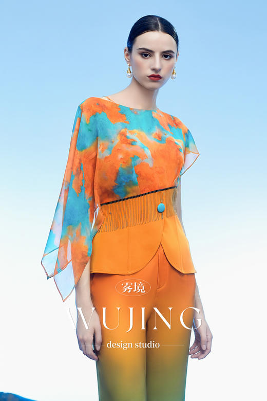 3204001 空桑秘境 韩国进口水晶乔其纱进口纹理蜂窝缎上衣 雾境 商品图5