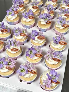 6个装鲜花杯子蛋糕