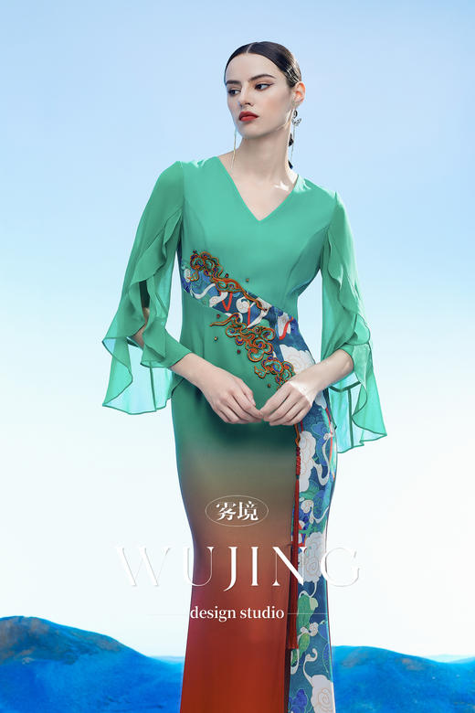 3204027 碧落羽裳 韩国进口水晶乔其纱进口纹理蜂窝缎连衣裙 雾境 商品图3