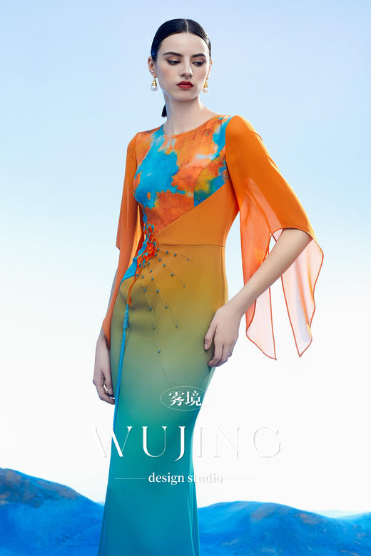 3204004 空桑秘境 韩国进口水晶乔其纱进口纹理蜂窝缎连衣裙 雾境 商品图1