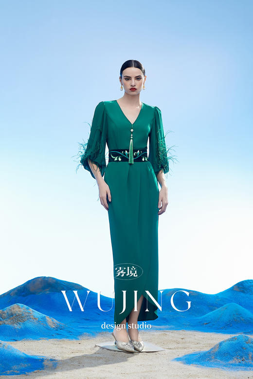 3204035 只此青绿 韩国进口水晶乔其纱进口纹理蜂窝缎连衣裙 雾境 商品图1
