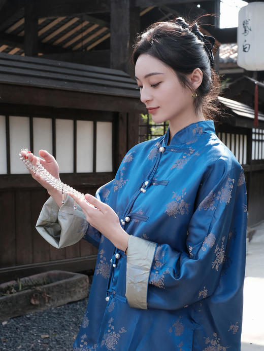 瑕疵| 盛唐牡丹 |孔雀蓝双面穿菊花纹提花真丝外套[特价品]](特殊商品不退不换) 商品图4