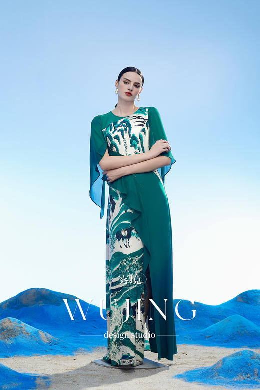 3204037 只此青绿 韩国进口水晶乔其纱进口纹理蜂窝缎连衣裙 雾境 商品图3