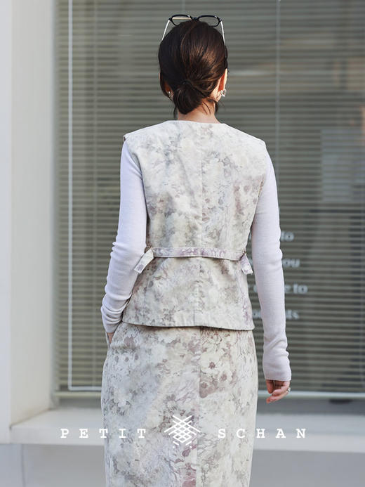 PETIT SCHAN小闪 CLO#206 flowers in fog 雾里看花 意大利进口立绒印花面料马甲 商品图3