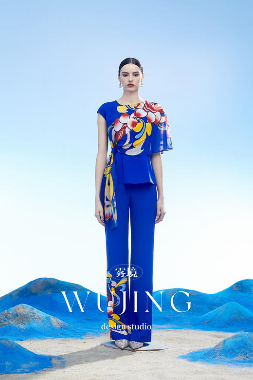 3204013 扶光莲雾 进口纹理蜂窝缎裤子 雾境 商品图2